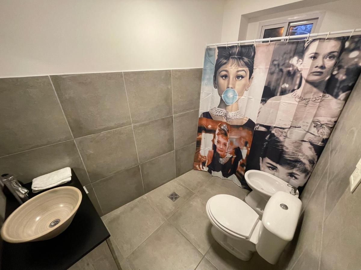Urbana Premium Suites Apartamentos De Categoria Parking Privado - Seguridad - Sanatorio Allende - Hospital Privado - Estadio Kempes - Universidad Siglo 21 - Complejo Ferial Cordoba - Quorum - Aeropuerto Internacional Taravella Dış mekan fotoğraf