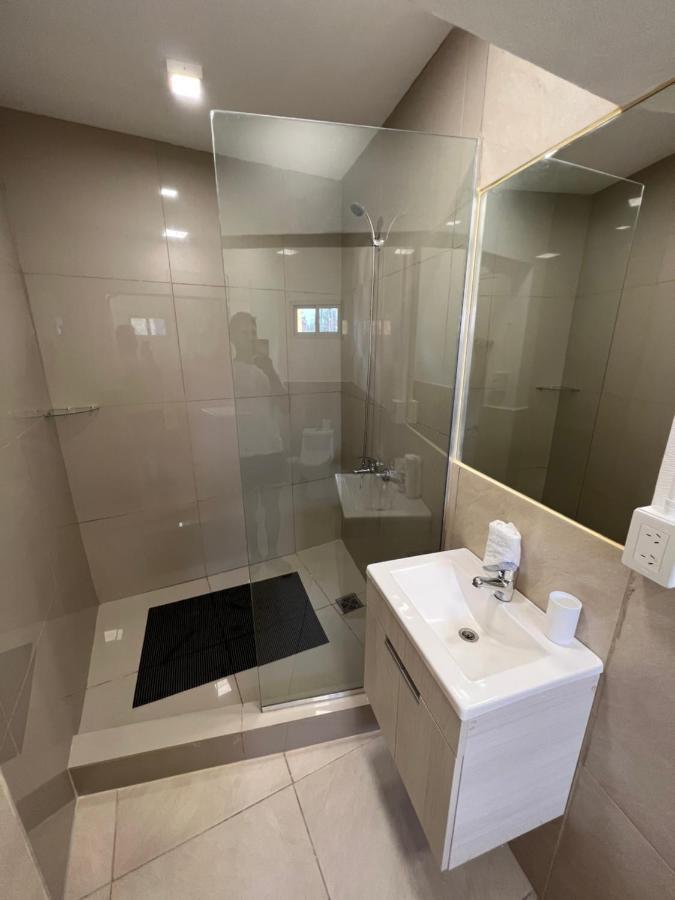 Urbana Premium Suites Apartamentos De Categoria Parking Privado - Seguridad - Sanatorio Allende - Hospital Privado - Estadio Kempes - Universidad Siglo 21 - Complejo Ferial Cordoba - Quorum - Aeropuerto Internacional Taravella Dış mekan fotoğraf